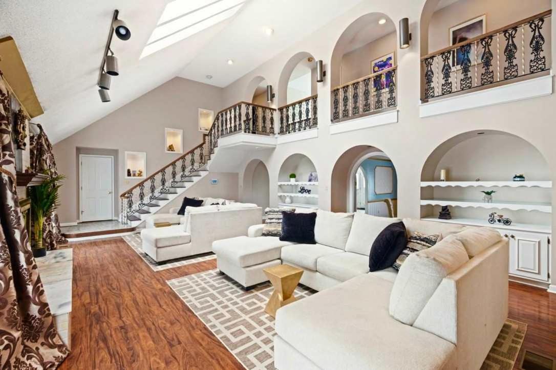 Gated Mansion - Basketball Court Movie Theater Views Villa Big Stone Gap Luaran gambar